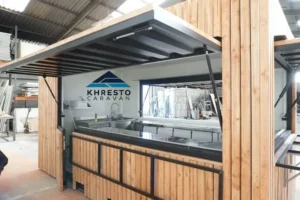 كرفان اكل من الداخل والخارج